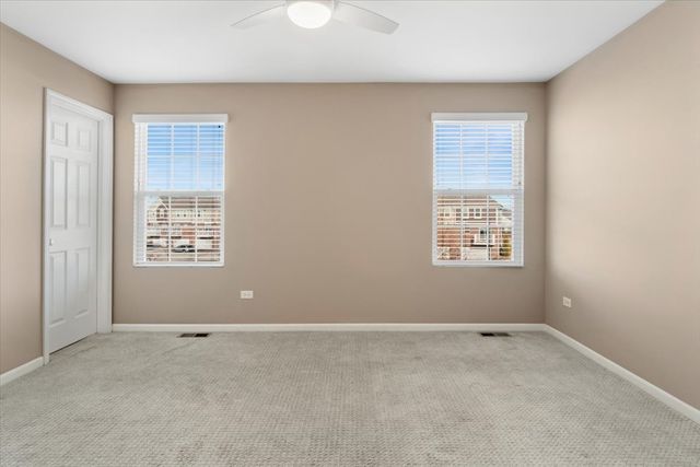 2942 Madison Drive, Naperville, IL 60564