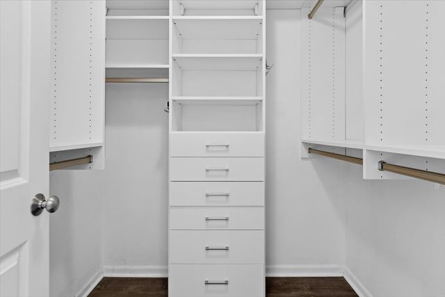 2942 Madison Drive, Naperville, IL 60564