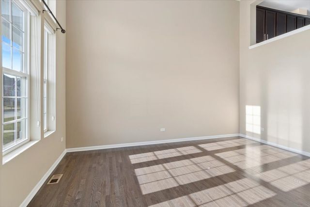 2942 Madison Drive, Naperville, IL 60564