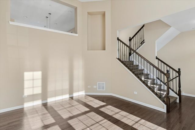 2942 Madison Drive, Naperville, IL 60564