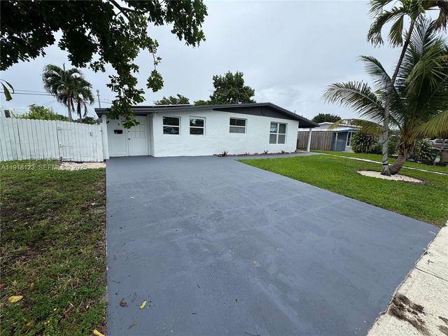 5611 SW 38th St, Davie, FL 33314