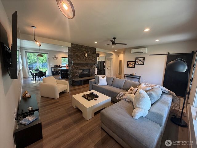2714 67th Court SW, Olympia, WA 98512