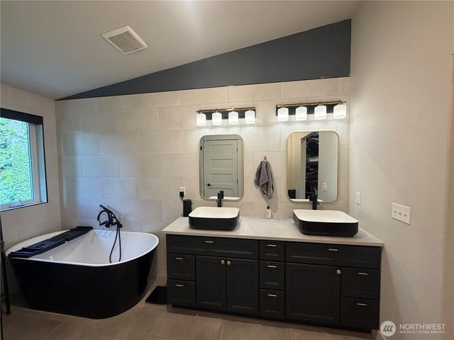 2714 67th Court SW, Olympia, WA 98512