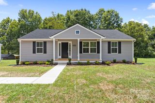 3321 15th Avenue SW, Hickory, NC 28602