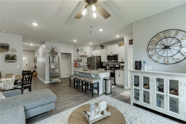 5328 Barberry Avenue, Oakwood, GA 30566