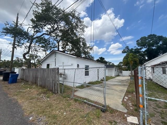 4034 38TH AVENUE N, St Petersburg, FL 33713