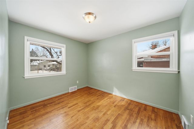 371 Riverside Avenue, Adrian, MI 49221