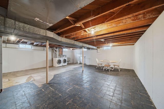 371 Riverside Avenue, Adrian, MI 49221