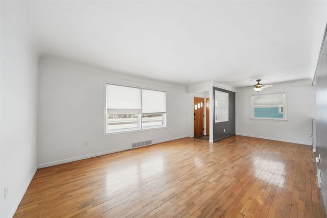 371 Riverside Avenue, Adrian, MI 49221