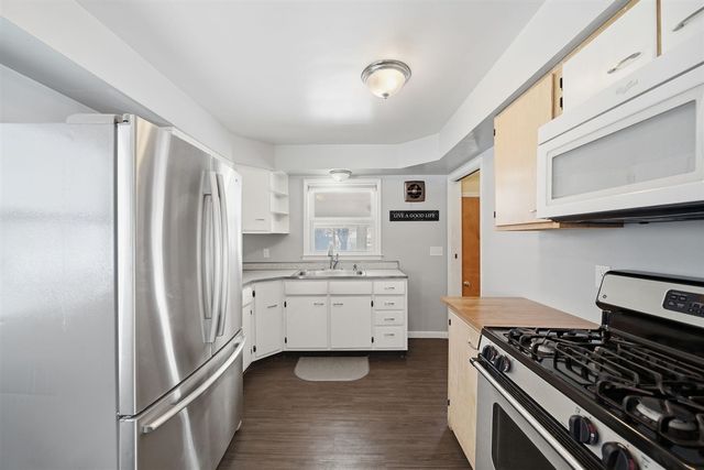 371 Riverside Avenue, Adrian, MI 49221