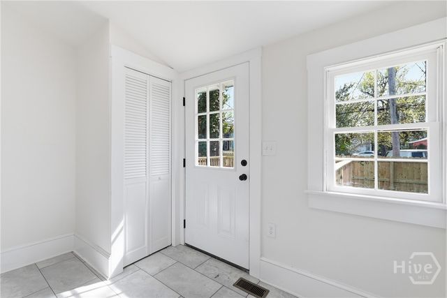 1111 E 31st Street, Savannah, GA 31404