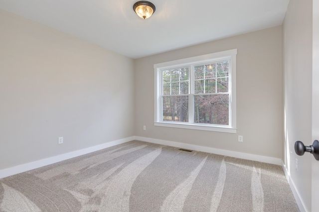 96 Simpson Road, Pelham, NH 03076