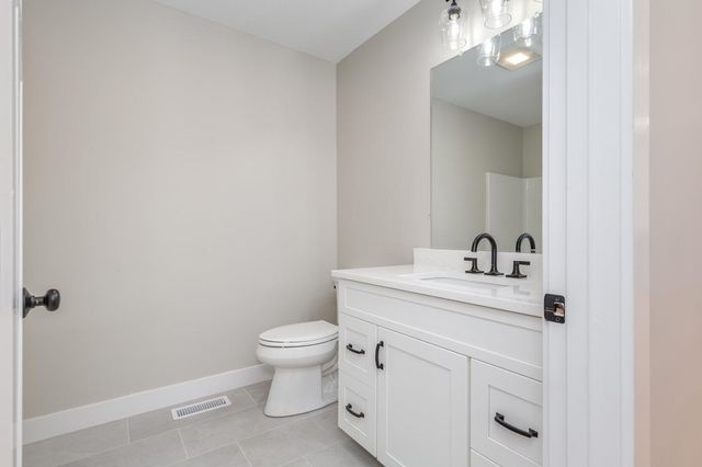 96 Simpson Road, Pelham, NH 03076