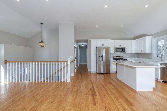 96 Simpson Road, Pelham, NH 03076