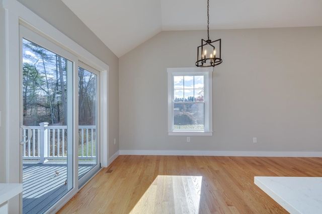 96 Simpson Road, Pelham, NH 03076