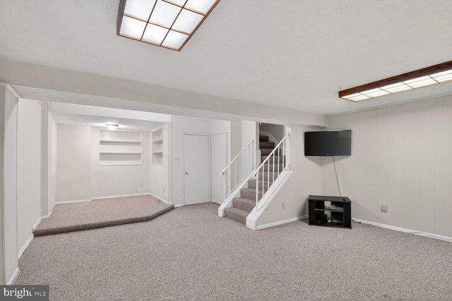 5326 KING ARTHUR CIR, Baltimore, MD 21237