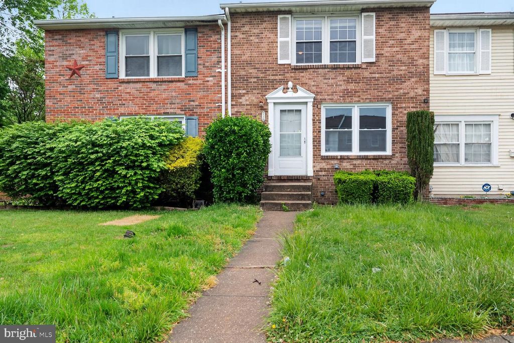 5326 KING ARTHUR CIR, Baltimore, MD 21237