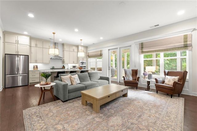 4427 Cheston Bend NE, Roswell, GA 30075