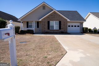 319 Deerfield Circle, Warner Robins, GA 31088