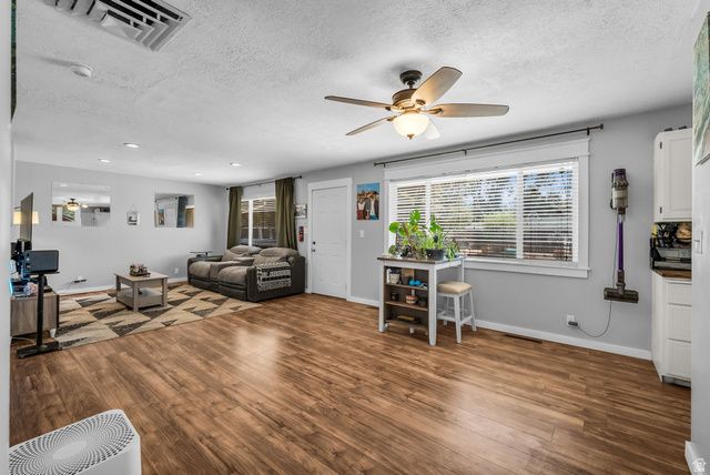 229 W BARBARA ST, Layton, UT 84041