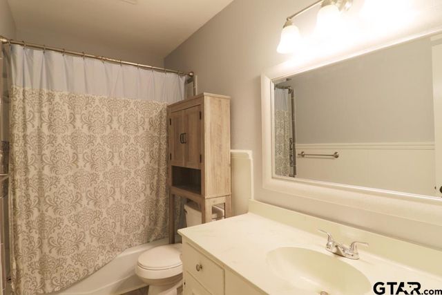 700 David Dr, Tyler, TX 75703