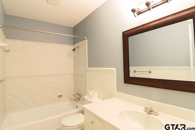 700 David Dr, Tyler, TX 75703