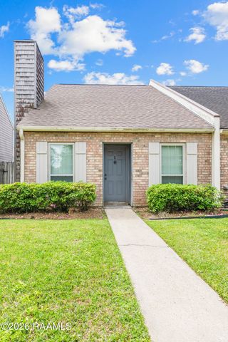 107 Williamsburg Circle E, Lafayette, LA 70508