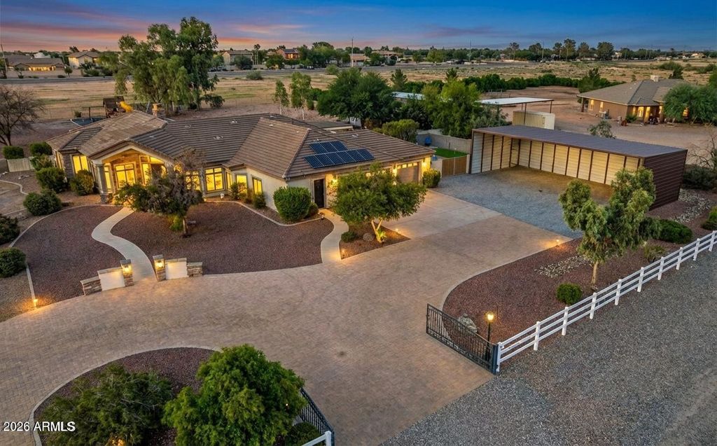 2354 N CASA GRANDE Avenue, Casa Grande, AZ 85122 — exterior