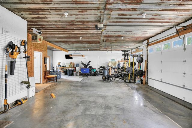 730 E County Road 750, Tuscola, IL 61953