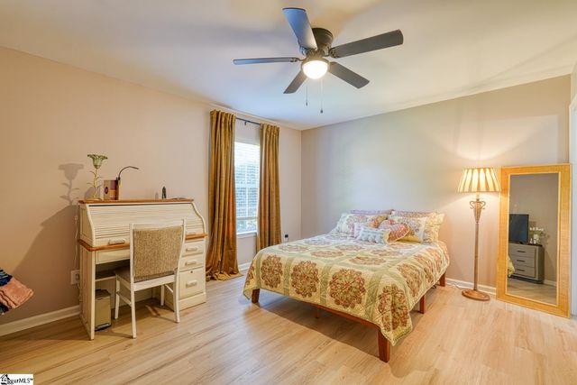 66 Sweetbriar Lane, Spartanburg, SC 29301
