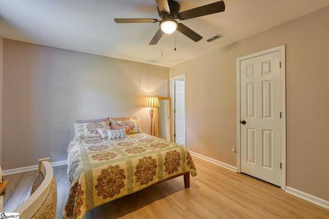 66 Sweetbriar Lane, Spartanburg, SC 29301