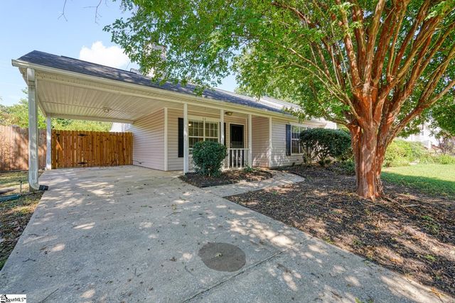 66 Sweetbriar Lane, Spartanburg, SC 29301