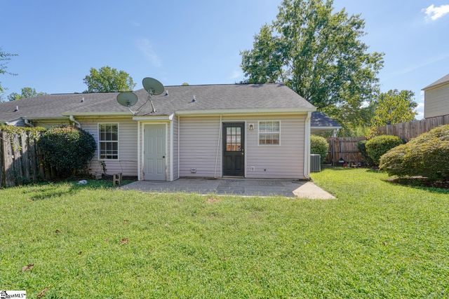 66 Sweetbriar Lane, Spartanburg, SC 29301