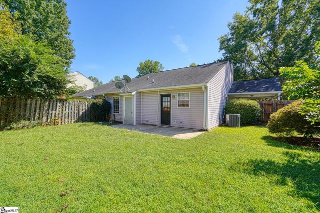 66 Sweetbriar Lane, Spartanburg, SC 29301
