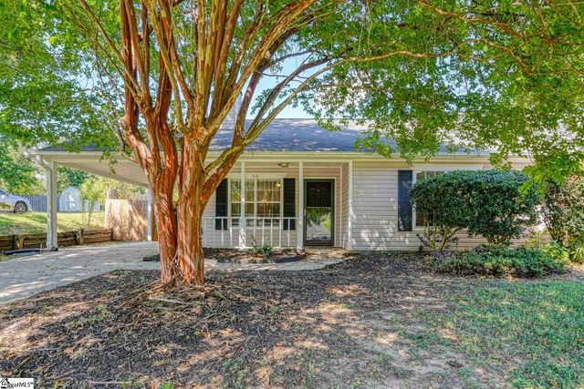 66 Sweetbriar Lane, Spartanburg, SC 29301