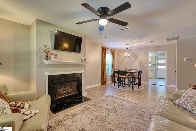 66 Sweetbriar Lane, Spartanburg, SC 29301