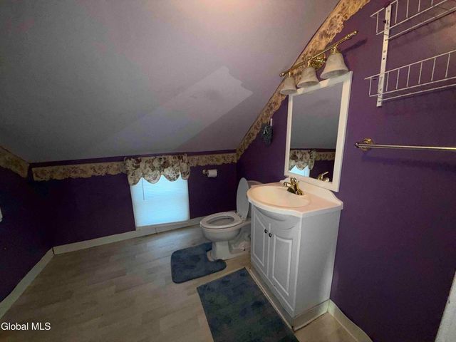 95 11th Street, Troy, NY 12180