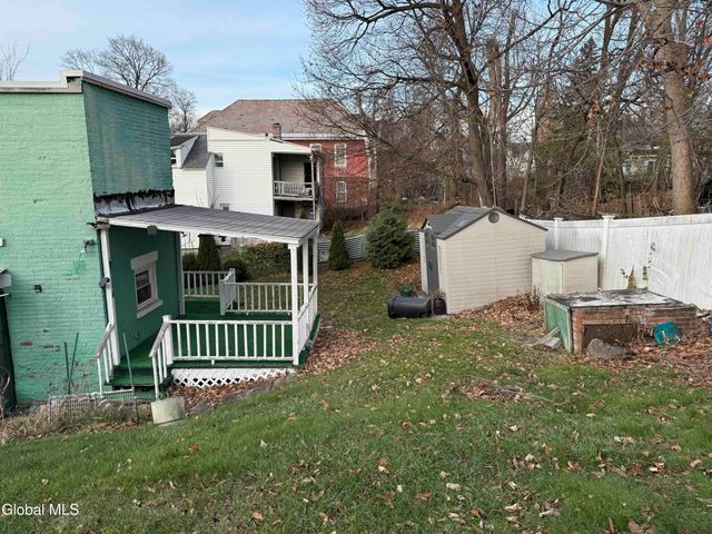 95 11th Street, Troy, NY 12180