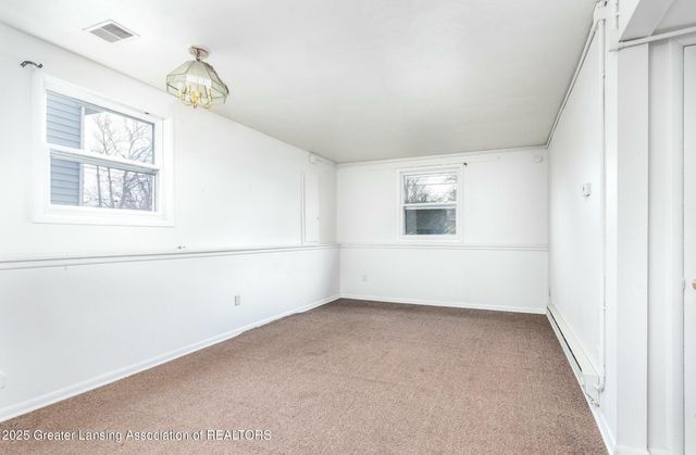 5026 Delray Drive, Lansing, MI 48910