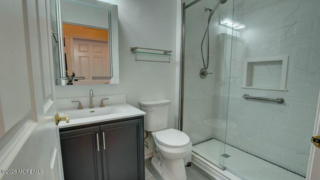 20 Crooked Stick Road, Jackson, NJ 08527