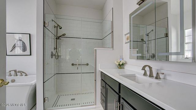 20 Crooked Stick Road, Jackson, NJ 08527