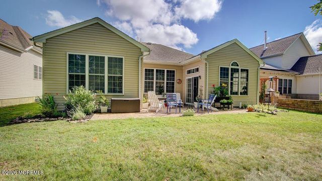 20 Crooked Stick Road, Jackson, NJ 08527