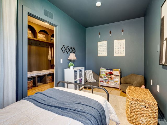 307 E Farrer Street, Yacolt, WA 98675