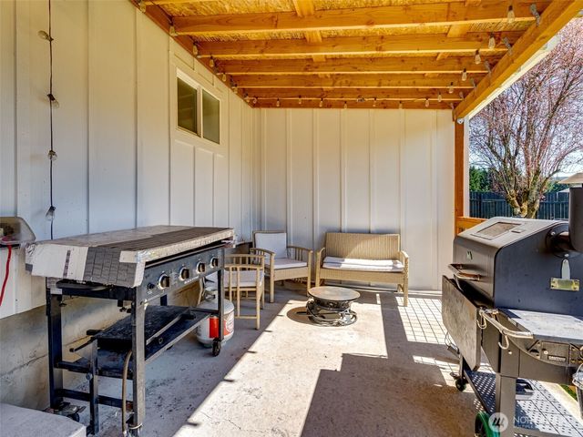 307 E Farrer Street, Yacolt, WA 98675