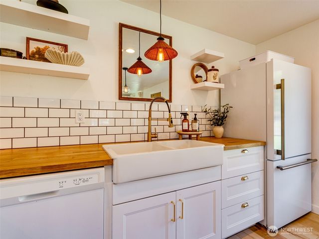 307 E Farrer Street, Yacolt, WA 98675