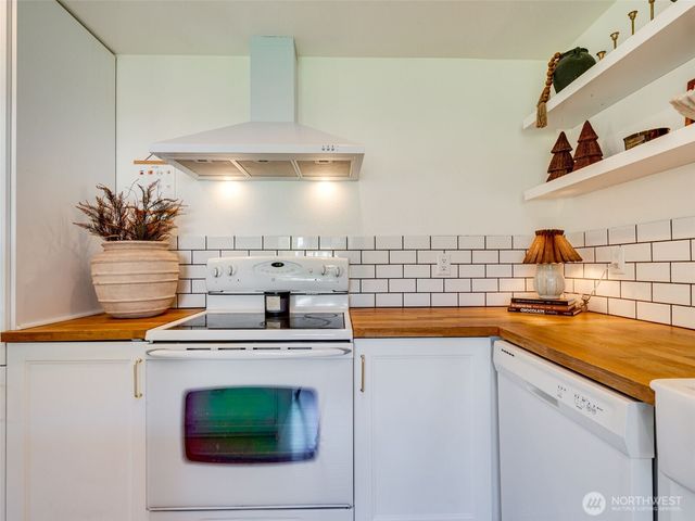 307 E Farrer Street, Yacolt, WA 98675