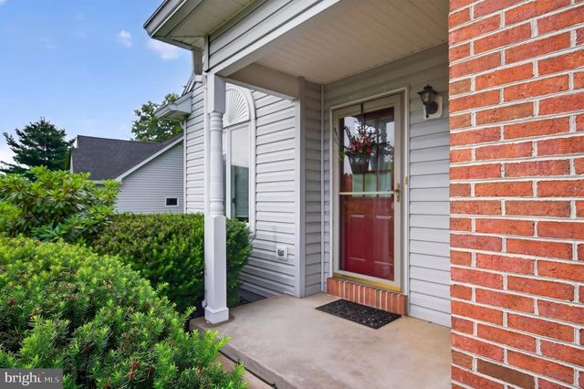 122 HENSEL DR, Shepherdstown, WV 25443
