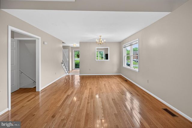122 HENSEL DR, Shepherdstown, WV 25443