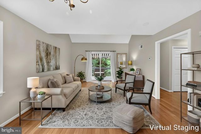 122 HENSEL DR, Shepherdstown, WV 25443