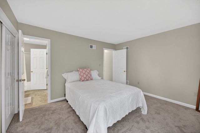 122 HENSEL DR, Shepherdstown, WV 25443